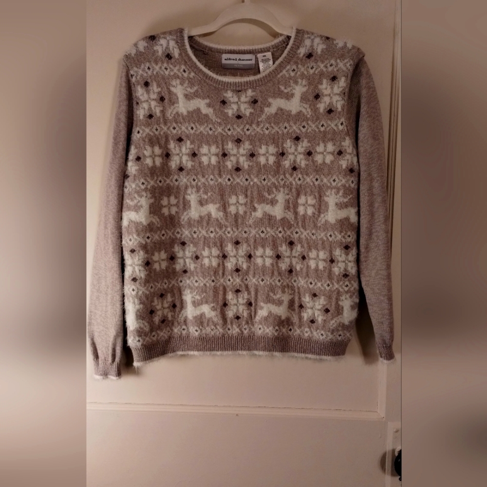 Women's Petite XL Alfred Dunner Reindeer Fuzzy Soft Heavy Gray/White Sweater